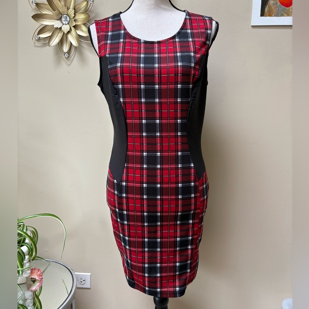 Symphony Tartan Red and Black Plaid Midi Dress - Picture 5 of 15